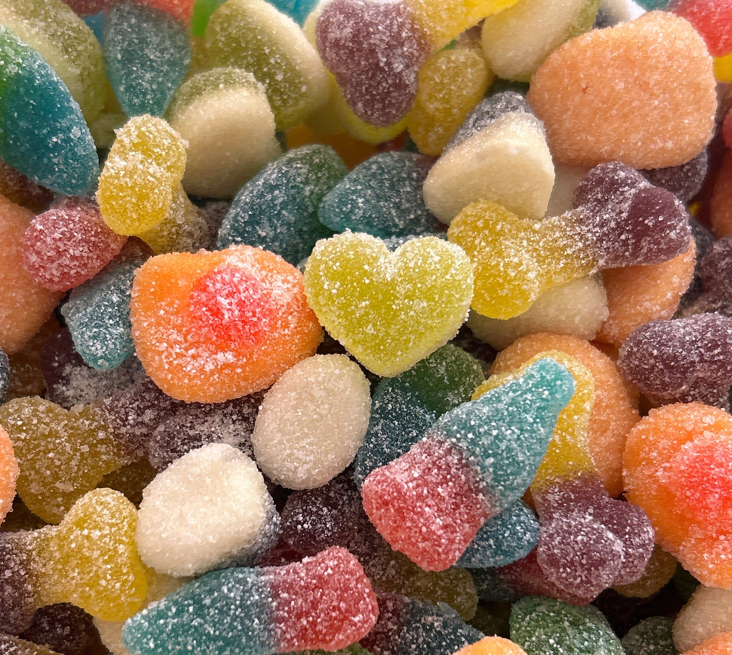 Mélange mini sucré (100g)oeufs ,Bubbliz oursons ,os ,cœurs.